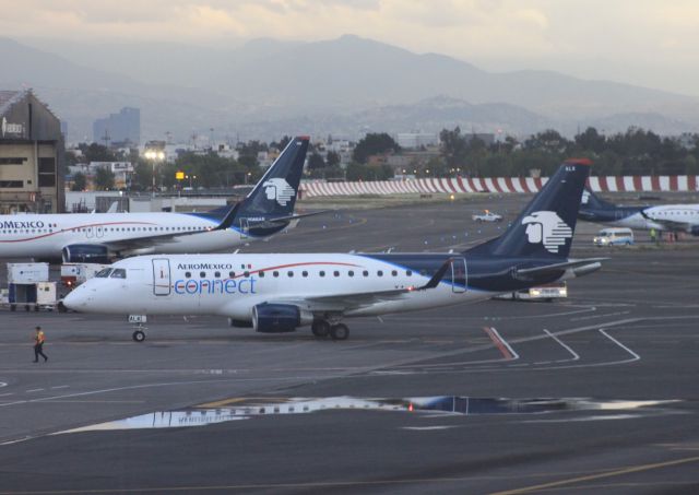 Embraer 170/175 (XA-ALK)