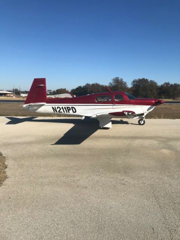 Mooney M-20 (N211PD)