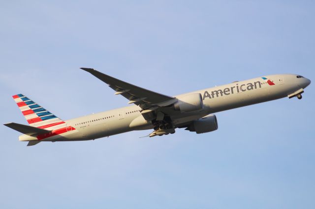 BOEING 777-300ER (N724AN) - An American Airlines B777-300ER taking off from runway 09R at LHR.br /br /Location: Great South-West Road.br /Date: 05.02.23 (dd/mm/yy),