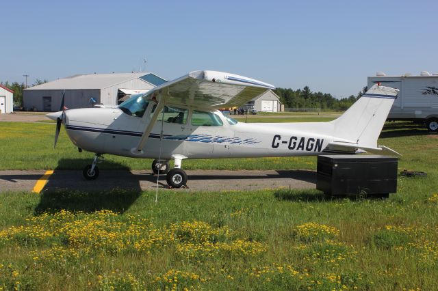 Cessna Skyhawk (C-GAGN) - C-GAGN Cessna 172N RVA à l'Aéroport de Trois-Rivières QC. CYRQ 13-07-2019