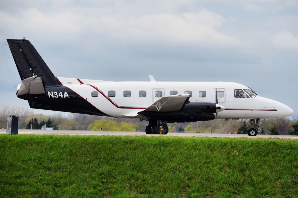 Embraer EMB-110 Bandeirante (N34A) - Year: 1981br /Make: Embraerbr /Model: EMB-110 Bandeirante (E110)br /Opby: Royal Air Freight br /br /Route: KBUF --> KPTK (RAX304)