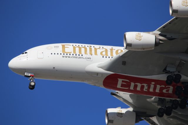 Airbus A380-800 (A6-EOH)