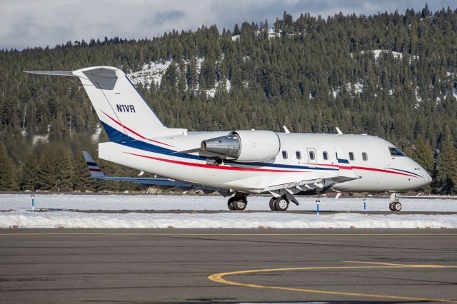 Canadair Challenger (N1VR)