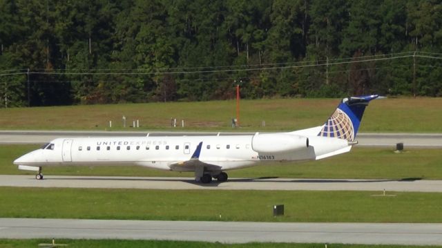 Embraer ERJ-145 (N16183)