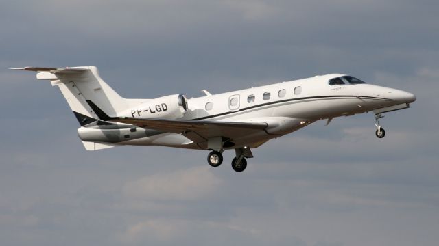 Embraer Phenom 100 (PP-LGD)