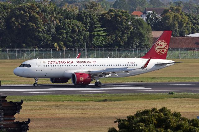 Airbus A320neo (B-326H)