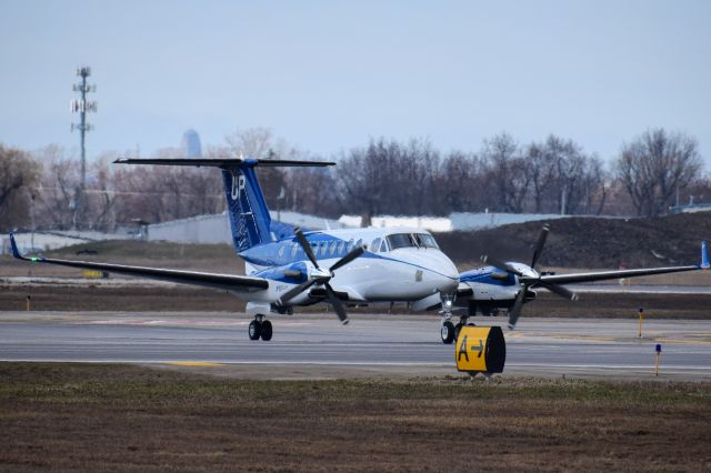 Beechcraft Super King Air 350 (N860UP)