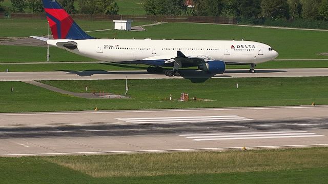 Airbus A330-200 (N851NW) - Taxiing for departure to JFK