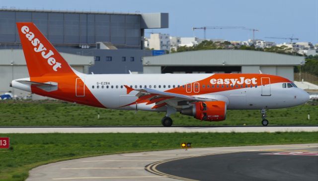 Airbus A319 (GEBA) - On landing RW31