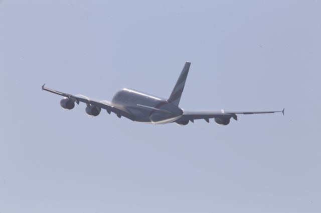 Airbus A380-800 (A6-EEO)