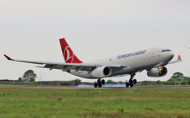 Airbus A330-200 (TC-JDS) - turkish cargo a330-200f tc-jds landing at shannon this evening 26/5/16.