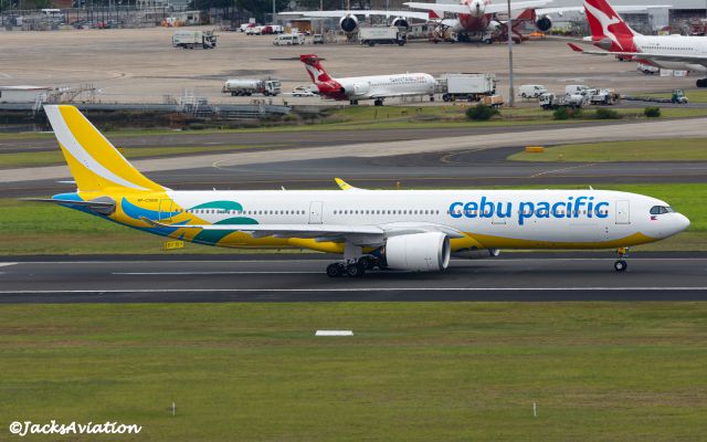 RP-C3906 — - I was standing at P6 international carpark on level 12. 