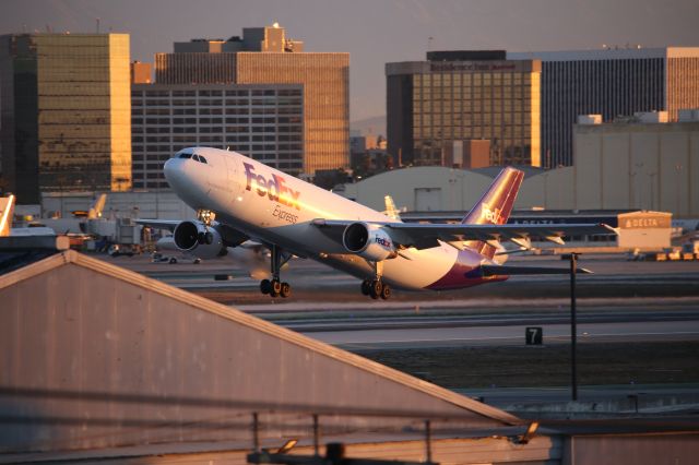 Airbus A300F4-600 (N723FD)