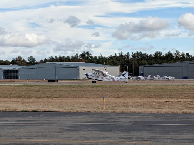 CHAMPION Sky-Trac (N5031Y) - Touch and go on Runway 6 at KPYM