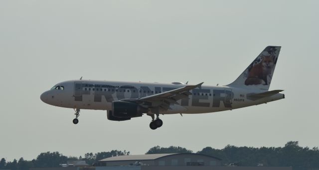 Airbus A319 (N922FR) - Landing in Sioux Falls SD