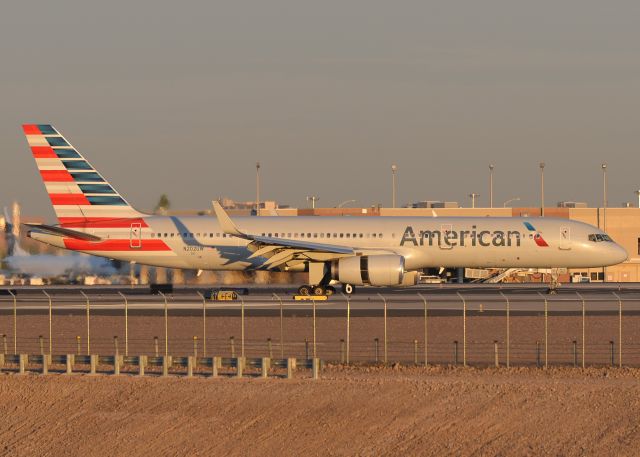 Boeing 757-200 (N202UW)