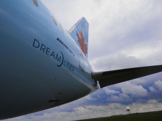 Boeing 787-8 (C-GHPQ) - Roam the Runway at Calgary International Airport! June 15, 2014.