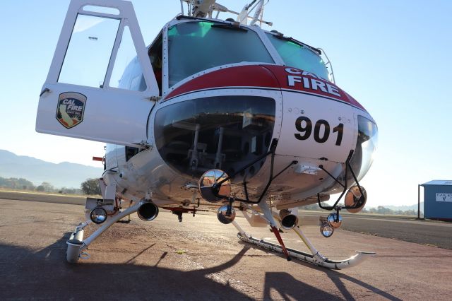 N489DF — - Cal fire Copter 901 Sitting at Ukiah ca Replace Huey C101 Getting renumberd at KMCC