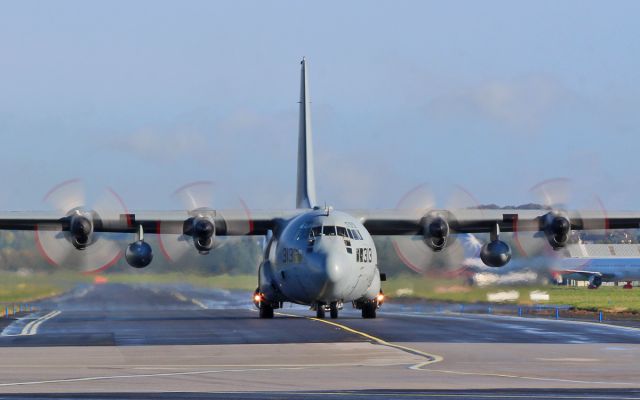 Lockheed C-130 Hercules (16-5313) - usn c-130t 165313 taxing for dep from shannon 15/10/16.