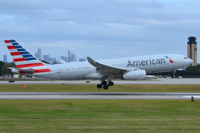 Airbus A330-200 (N291AY) - Arriving 18C at KCLT - 10/26/19