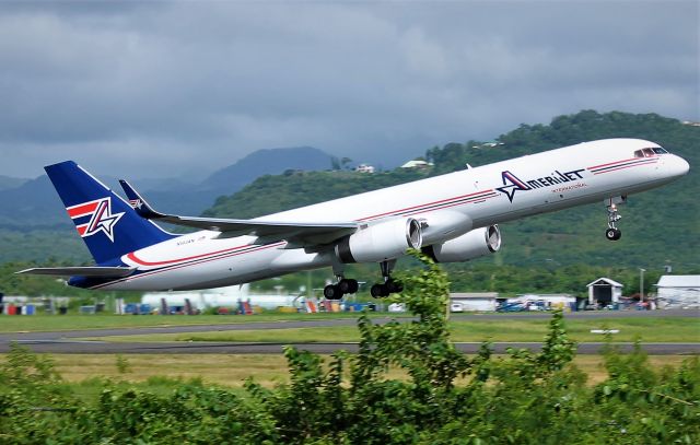 Boeing 757-200 (N193AN)