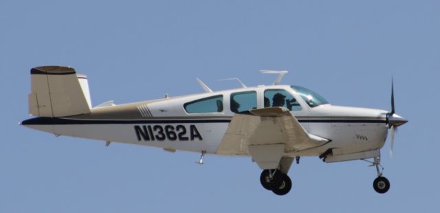 Beechcraft 35 Bonanza (N1362A)