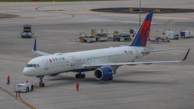 Boeing 757-200 (N555NW) - Ship 555 on point, making two runs to Atlanta & back in one day. I have to say this has to be one of my favorite regulars to town.