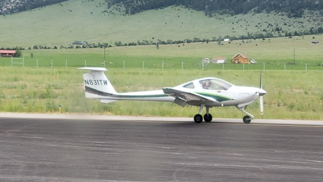 Diamond DV-20 Katana (N831TW) - Taxiing back in from a lesson. 