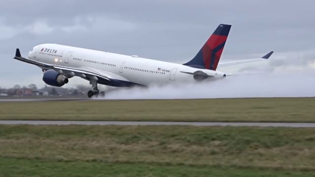 Airbus A330-300 (N803NW) - departing to Boston