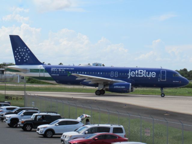 Airbus A320 (N531JL)