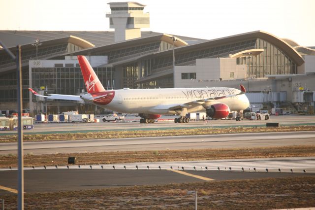 Airbus A350-1000 (G-VTEA)