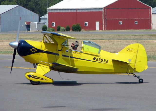 PITTS Special (S-2) (N27832) - At Downtown Shreveport.