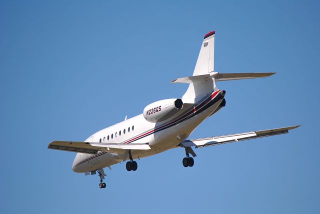 Dassault Falcon 2000 (N226QS)