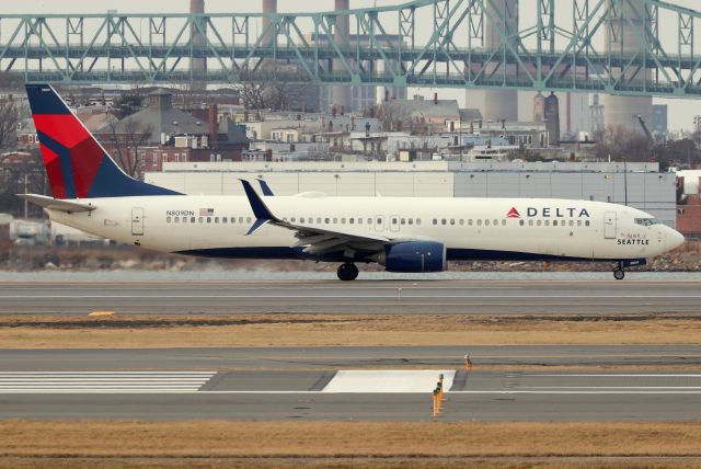 Boeing 737-900 (N809DN) - DL 781 taxiing for departure to Minneapolis