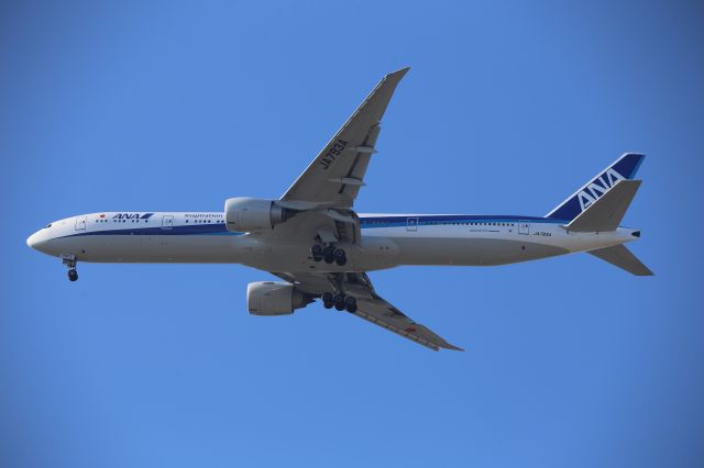 BOEING 777-300ER (JA793A)