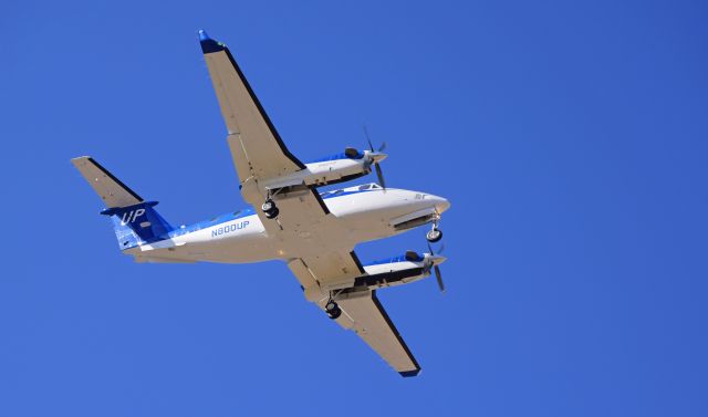 Beechcraft Super King Air 300 (N800UP)