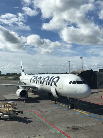 Airbus A321 (OH-LZS)