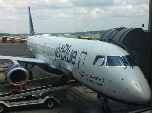 Embraer ERJ-190 — - The newest member to the JetBlue family, photo taken on 6/1/2011.