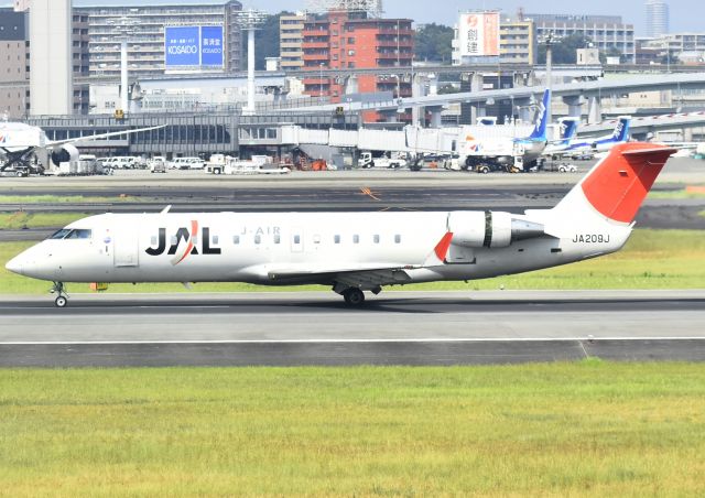 Canadair Regional Jet CRJ-200 (JA209J)