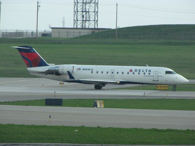 Canadair Regional Jet CRJ-100 (N716CA)