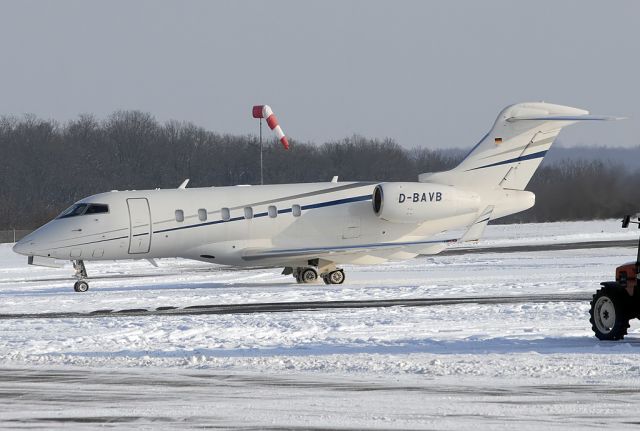 Bombardier Challenger 300 (D-BAVB)