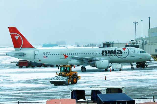 Airbus A320 (N340NW) - 21st Dec., 2008