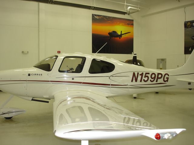 Cirrus SR-20 (N159PG)