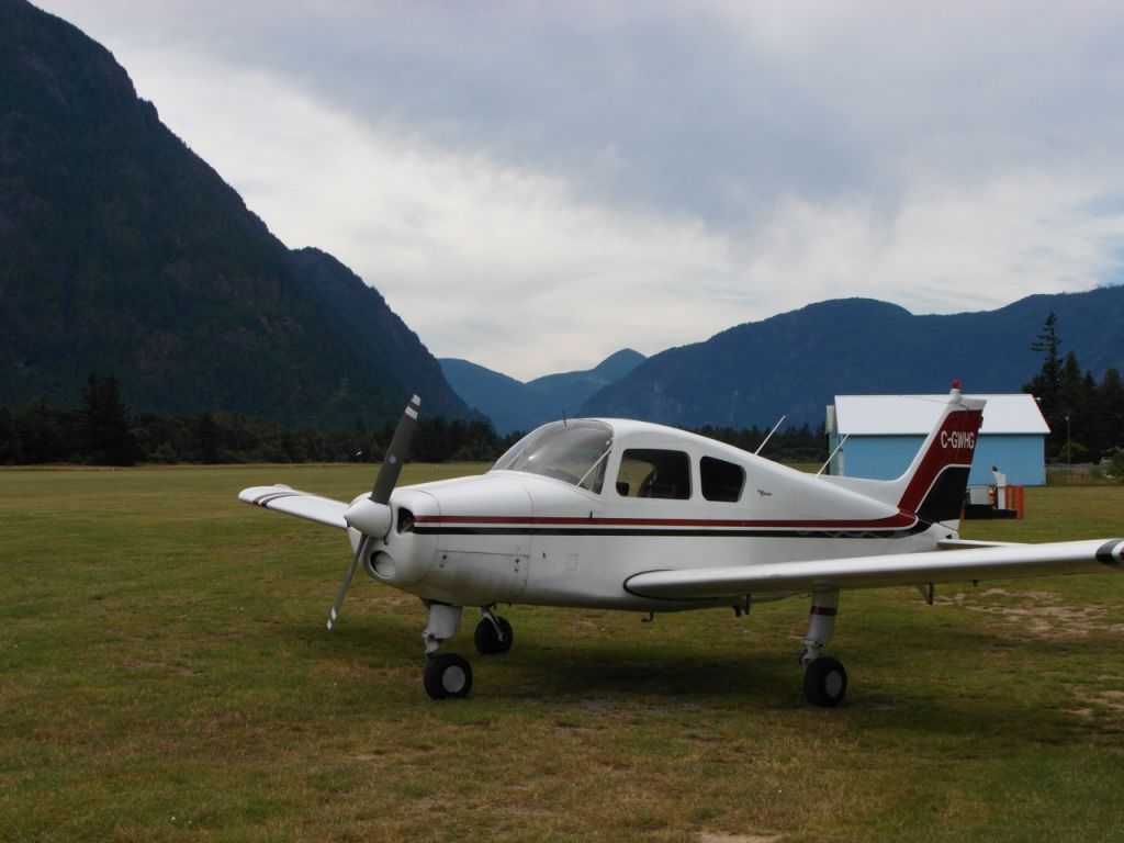 Beechcraft Sundowner (C-GWHG) - Beechcraft Musketeer