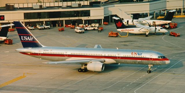 Boeing 757-200 (N633AU)