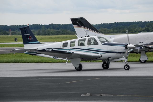 Beechcraft Bonanza (36) (N567EB)