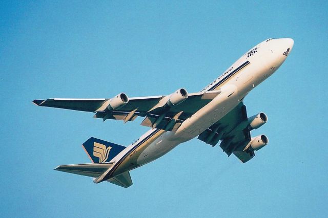 Boeing 747-400 (9V-SFG)