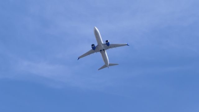 Boeing 737 MAX 9 (N37545)