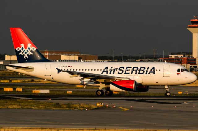 Airbus A319 (YU-APF) - deep yellow evening sun