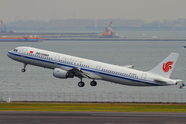 Airbus A321 (B-6605)